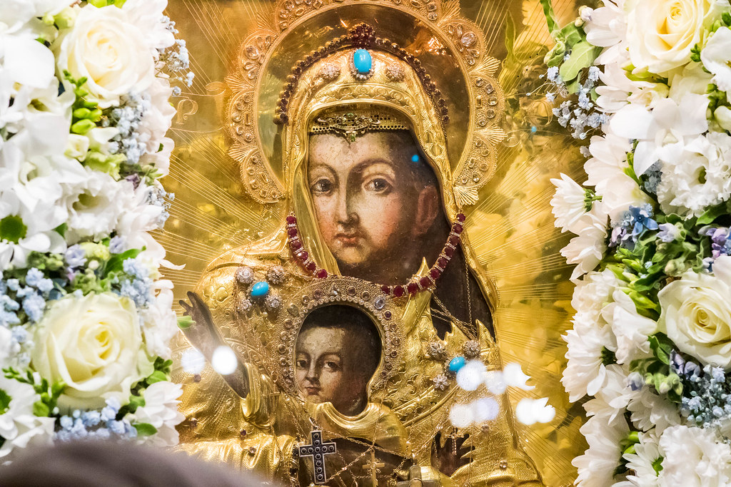 25 ноября  — Праздник иконы Божией Матери «Милостивая»