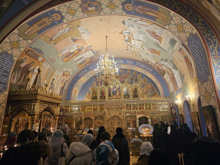 Престольный праздник Казанского придела монастырского собора Зачатьевского монастыря