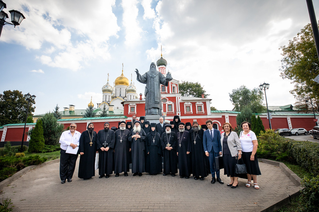 Зачатьевский монастырь посетила делегация Коптской Церкви