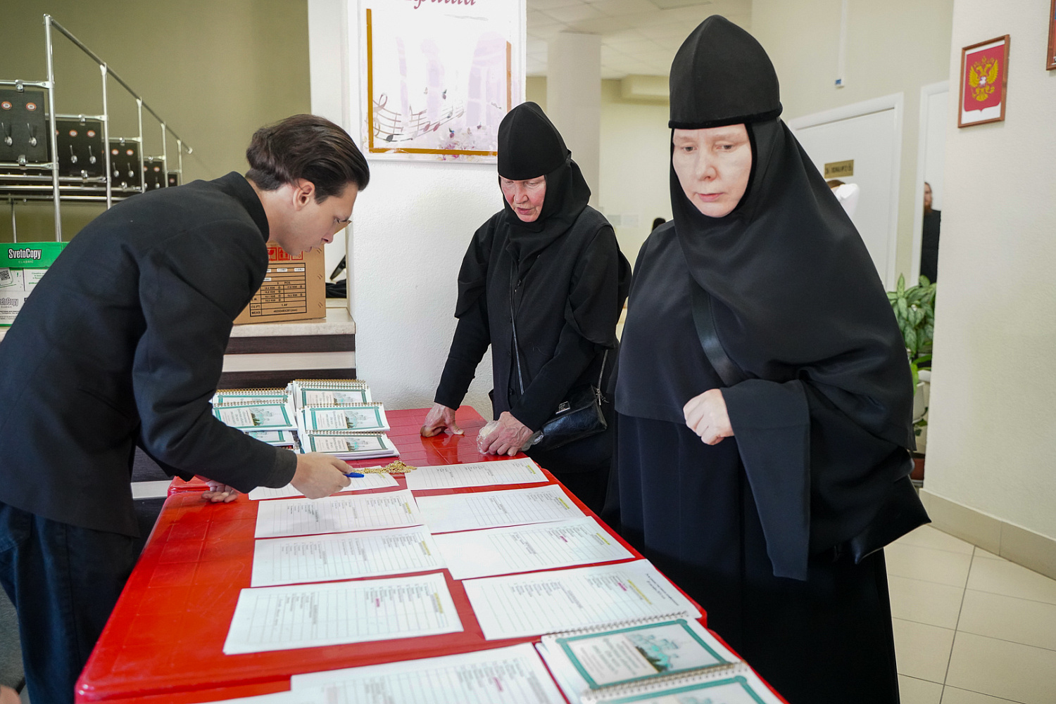 В Дивееве состоялся круглый стол «Пополнение братства обители. От чего это зависит?»